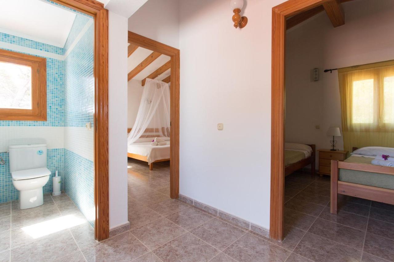 Ca Na Lidia D'En Carlos La Mola Luaran gambar